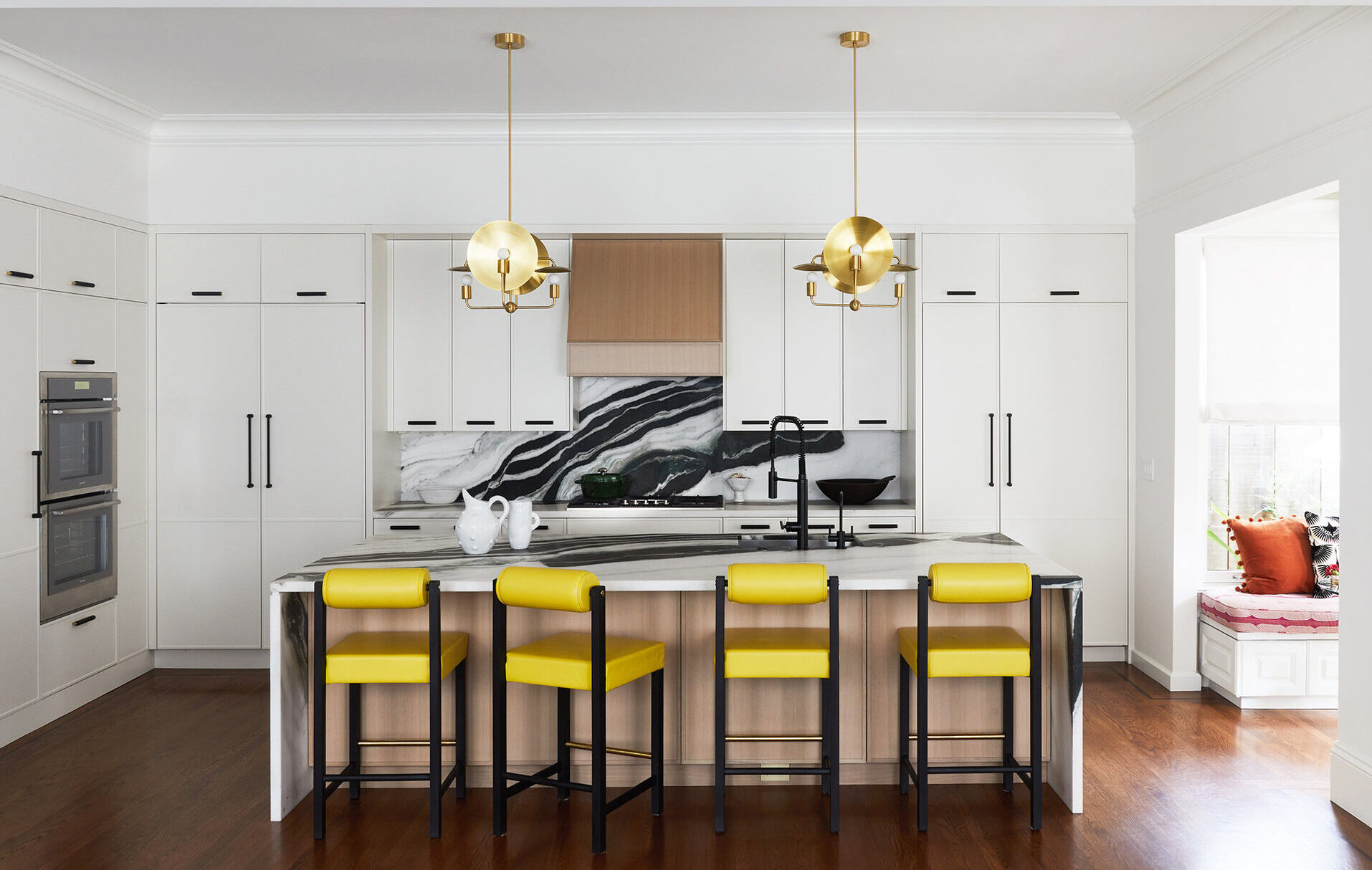 Kitchen Hayes Vertical 0460 Final Jeff Schlarb Web E1776812505721